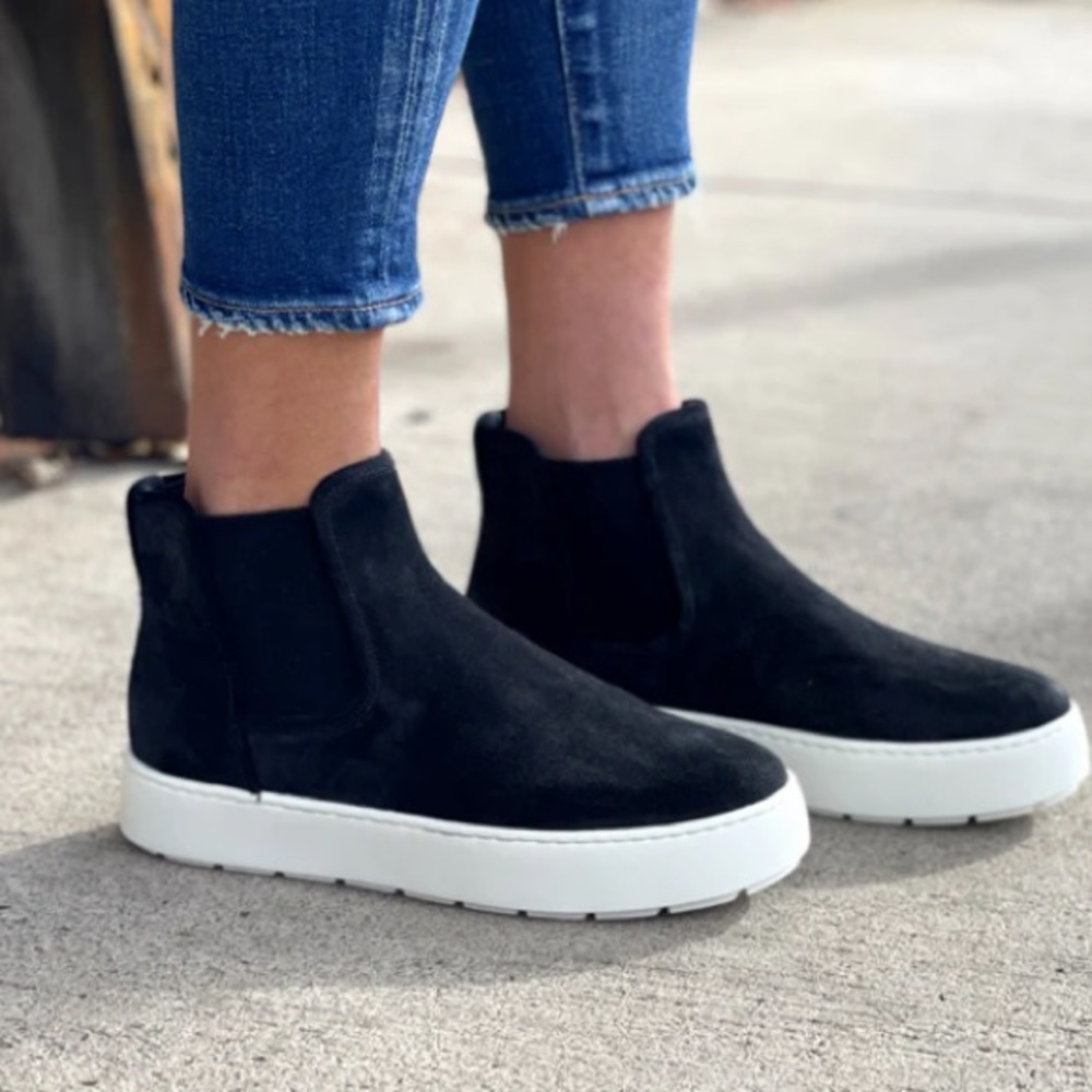 Vince Sneakers